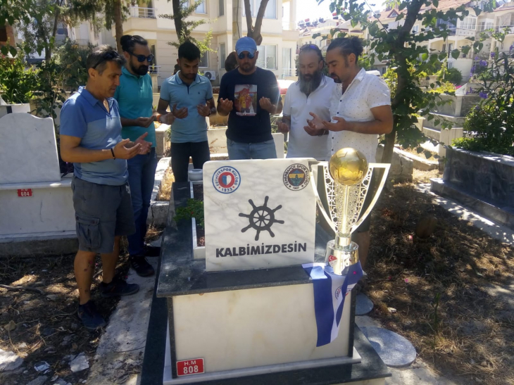 Fethiyespor'un şampiyonluk kupası duygusal anlar yaşattı