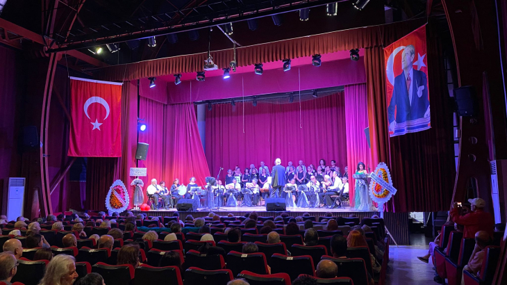 Fethiye'de Mozalikya Türk Sanat Müziği Korosu Konseri Düzenlendi