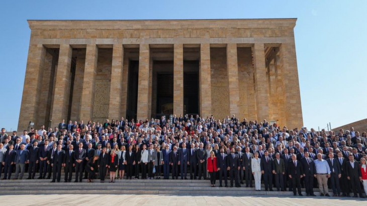 Başkan Ünlü' den Ankara çıkarması